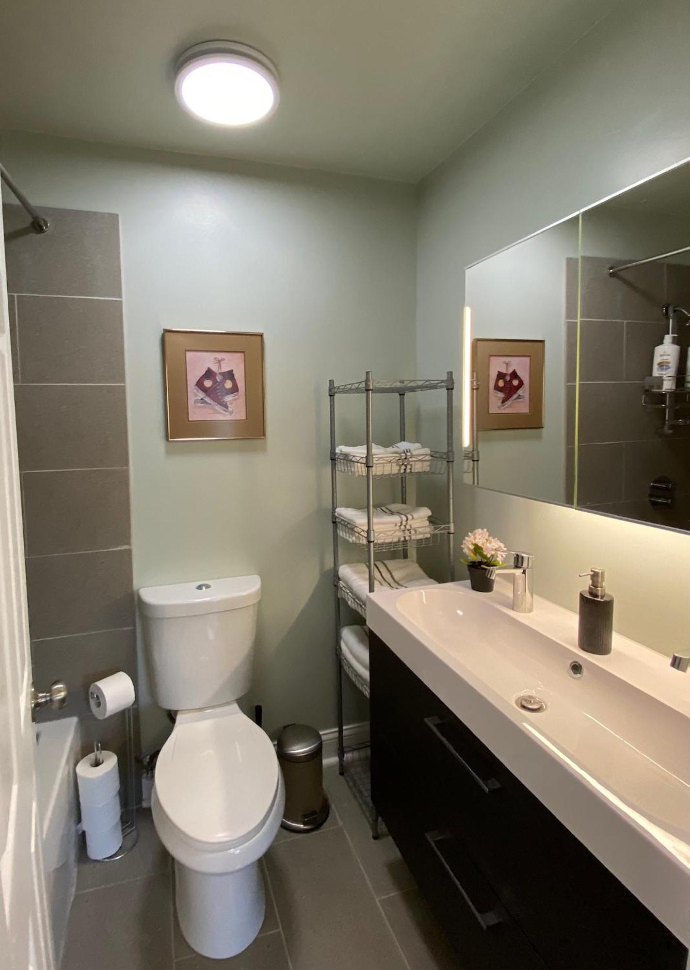 Here It Is! Cool Cape Cod-3 Br-2.5 Bath-12 Guests Olathe Ngoại thất bức ảnh