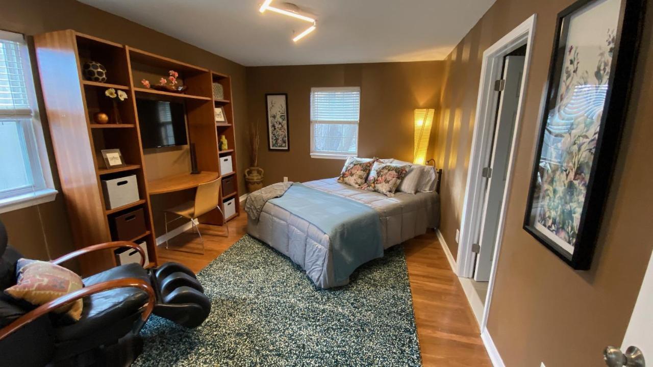 Here It Is! Cool Cape Cod-3 Br-2.5 Bath-12 Guests Olathe Ngoại thất bức ảnh